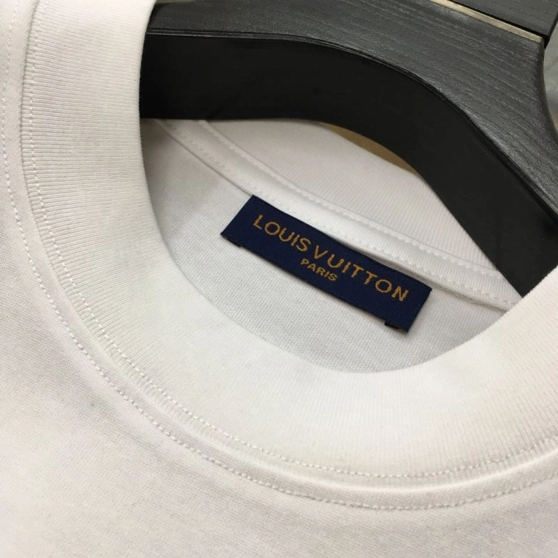 Comfortable Louis Vuitton T-Shirts 134347