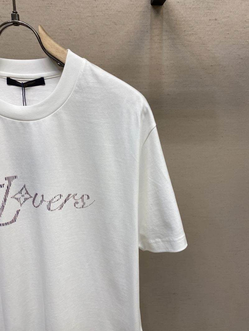 Elegant Louis Vuitton T-Shirts 134345