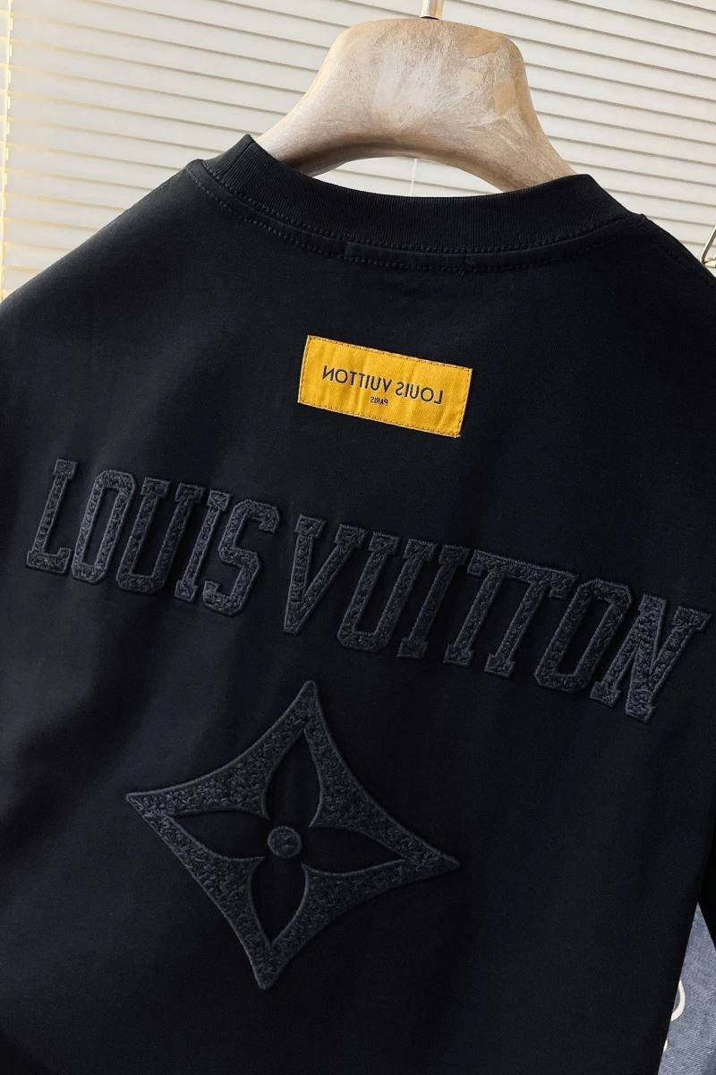Louis Vuitton T-Shirts Modern 134352