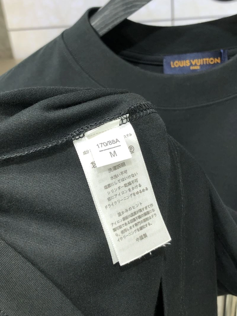 AllSeason Louis Vuitton T-Shirts 134354