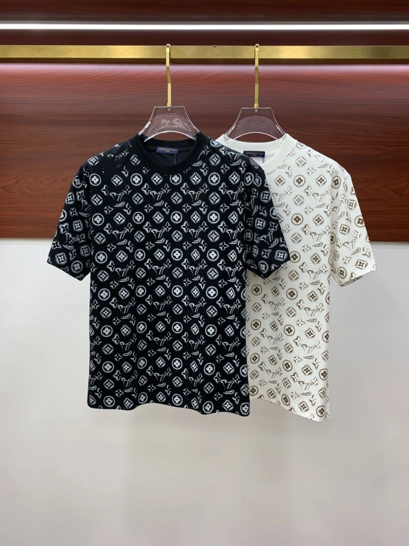 Louis Vuitton T-Shirts Comfortable 134356