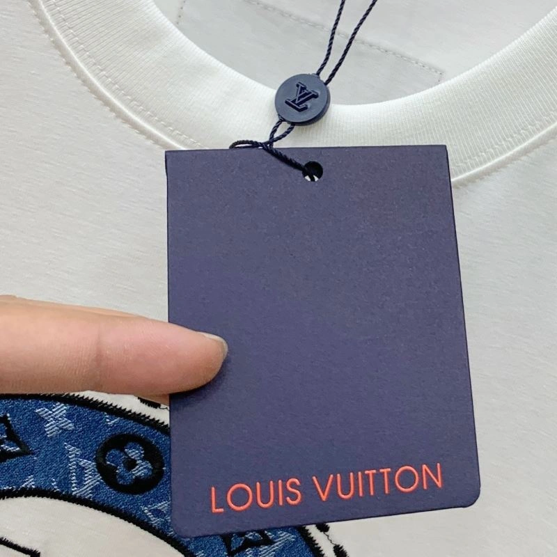 Louis Vuitton T-Shirts Timeless 134362