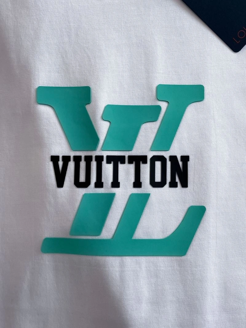 Louis Vuitton T-Shirts GoAnywhere 134343