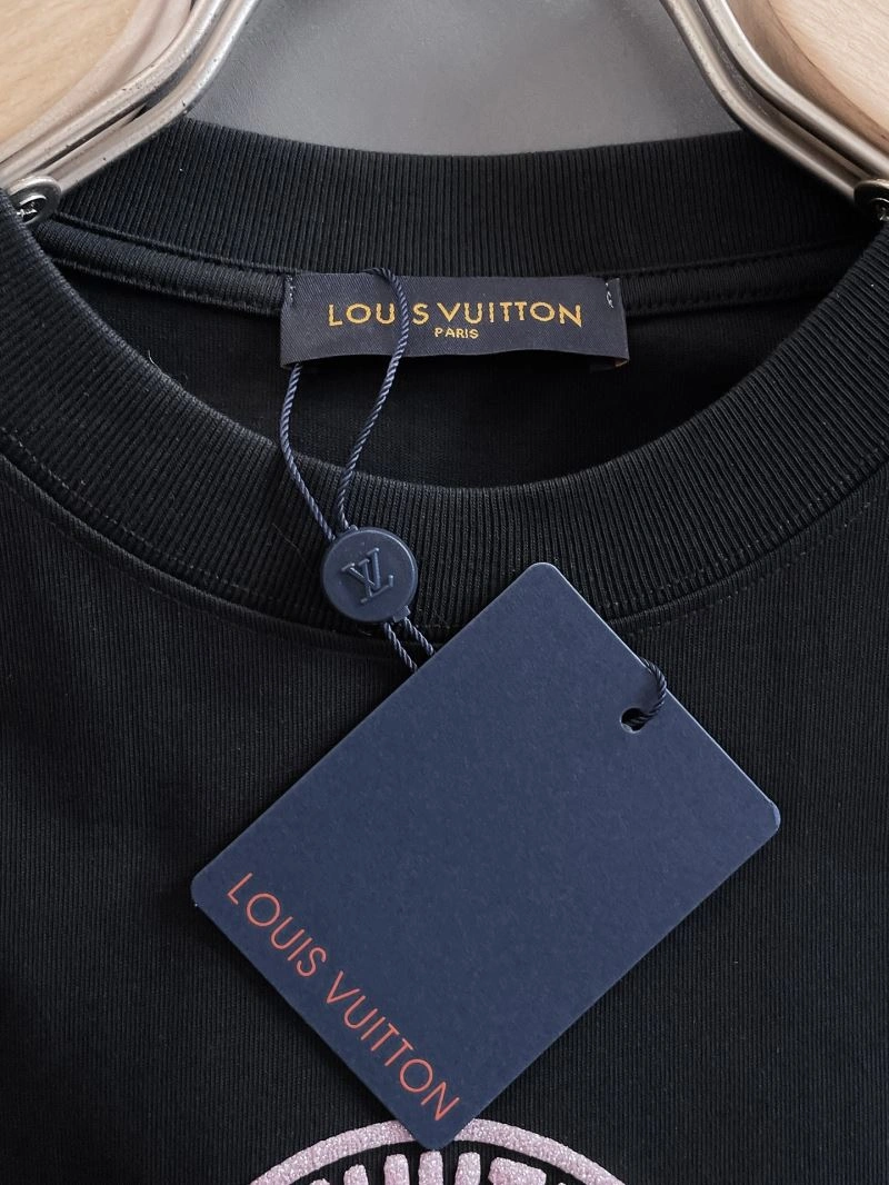 Comfortable Louis Vuitton T-Shirts 134341