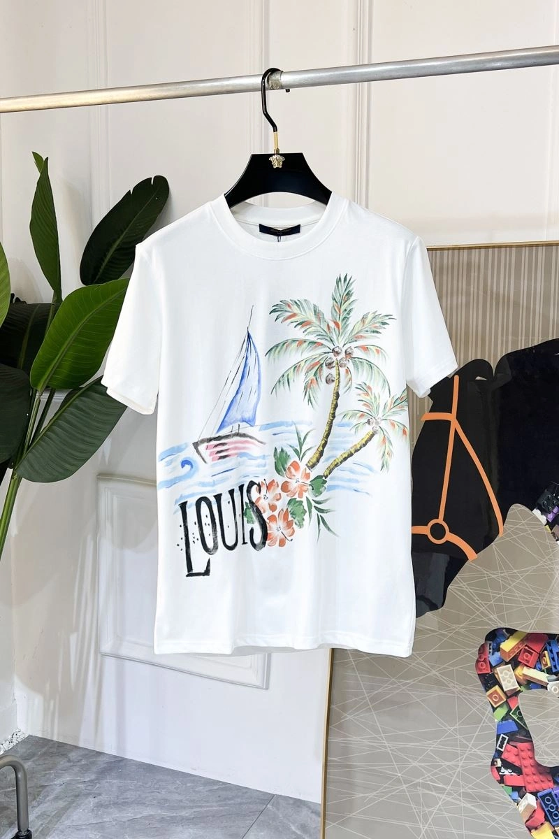 EyeCatching Louis Vuitton T-Shirts 134336