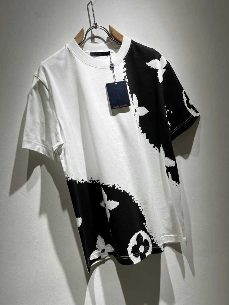 Louis Vuitton T-Shirts MoistureWicking 134333