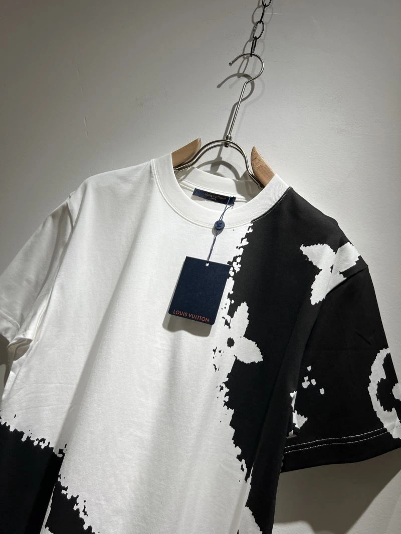 Louis Vuitton T-Shirts MoistureWicking 134333