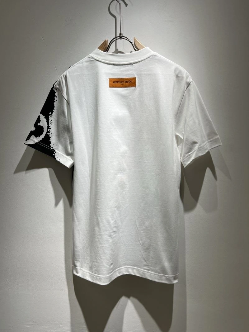 Louis Vuitton T-Shirts MoistureWicking 134333