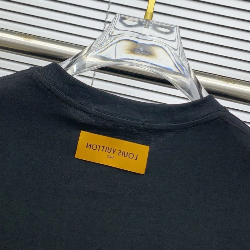 WeatherProof Louis Vuitton T-Shirts 134332