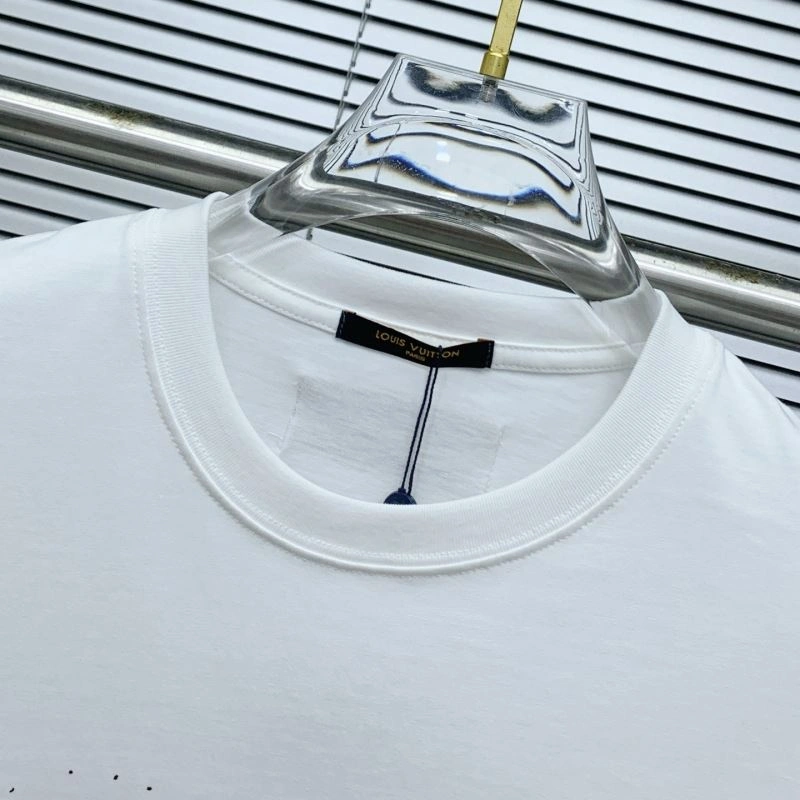 Louis Vuitton T-Shirts Soft 134331