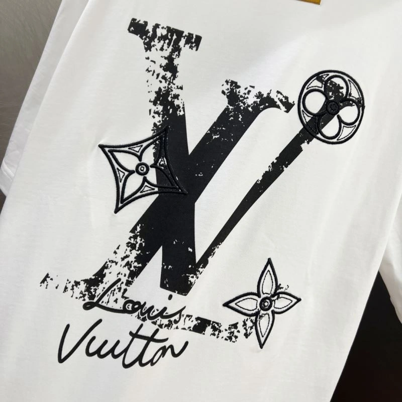 Louis Vuitton T-Shirts Unisex 134328