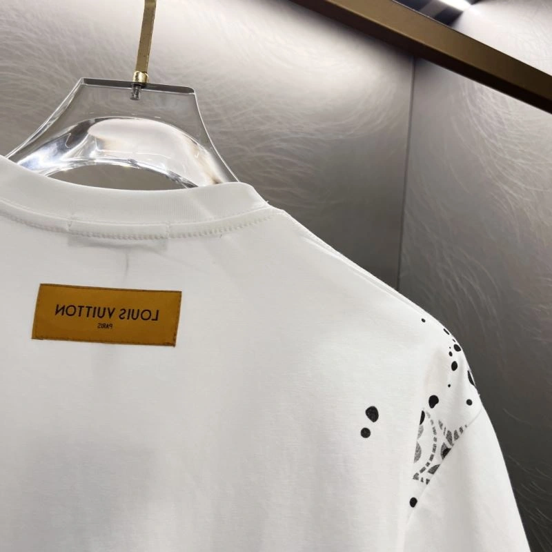 Durable Louis Vuitton T-Shirts 134326