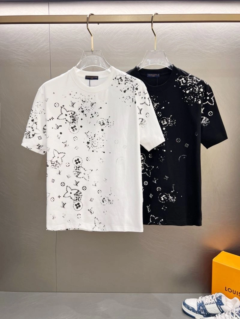 Contemporary Louis Vuitton T-Shirts 134321