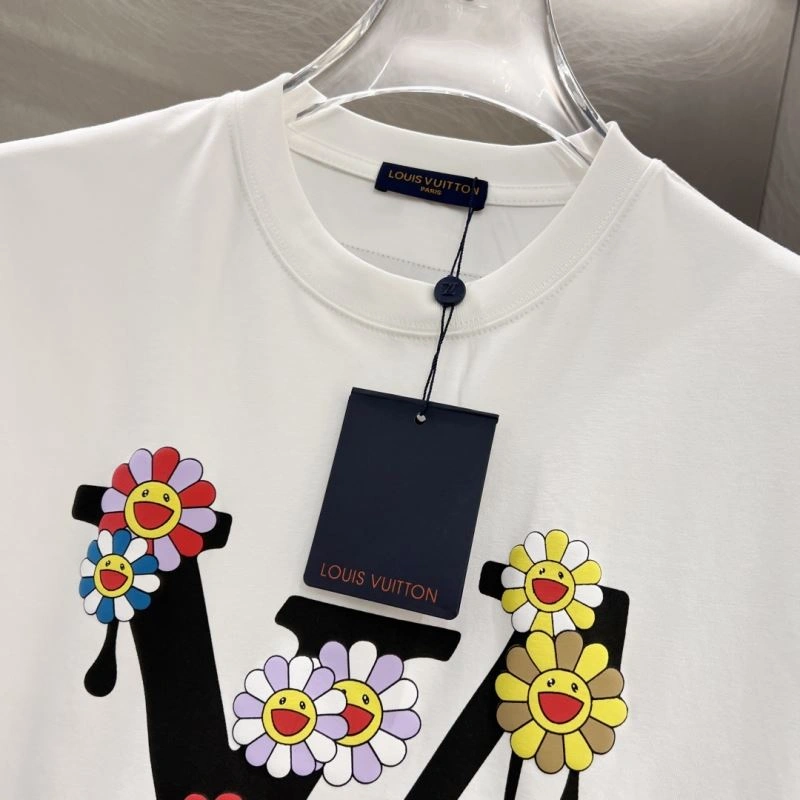 MultiPurpose Louis Vuitton T-Shirts 134314