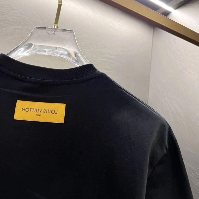 ComfortFit Louis Vuitton T-Shirts 134320