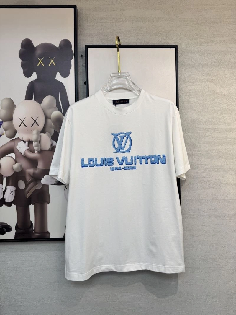 Louis Vuitton T-Shirts Breathable 134310