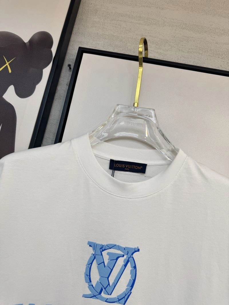 Louis Vuitton T-Shirts Breathable 134310
