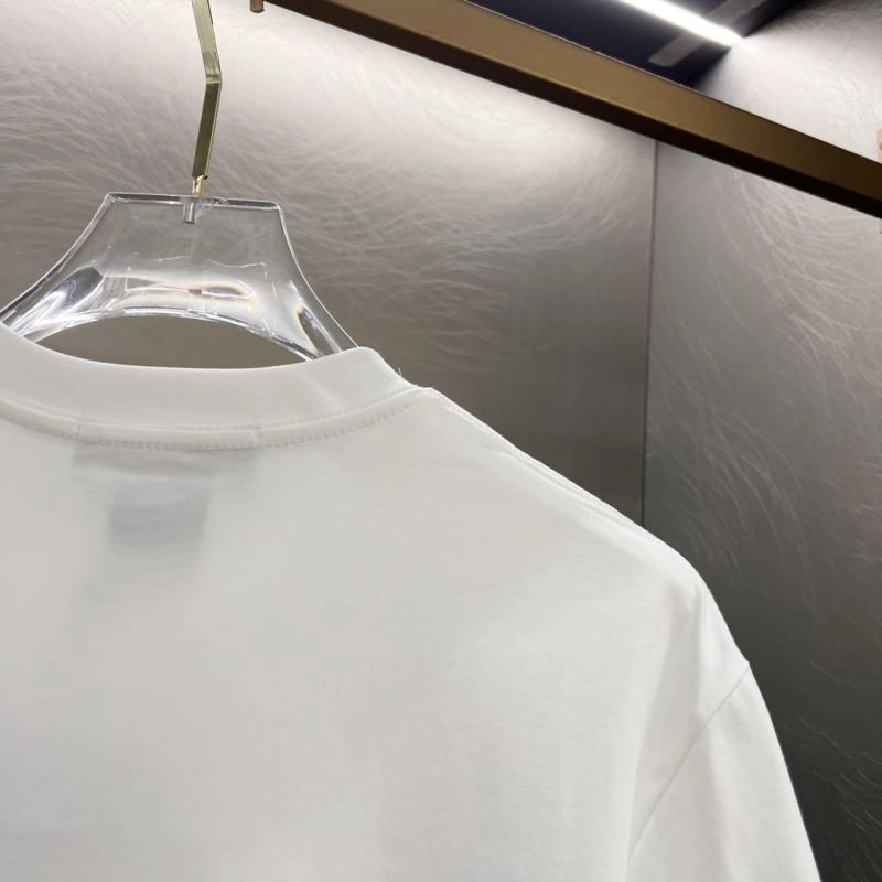 Comfortable Louis Vuitton T-Shirts 134324