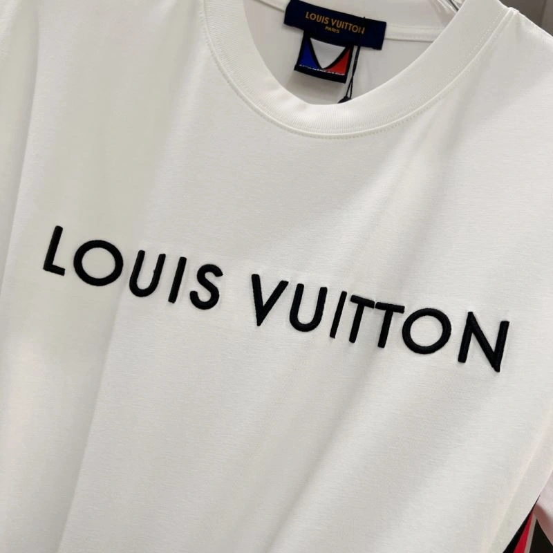Comfortable Louis Vuitton T-Shirts 134324