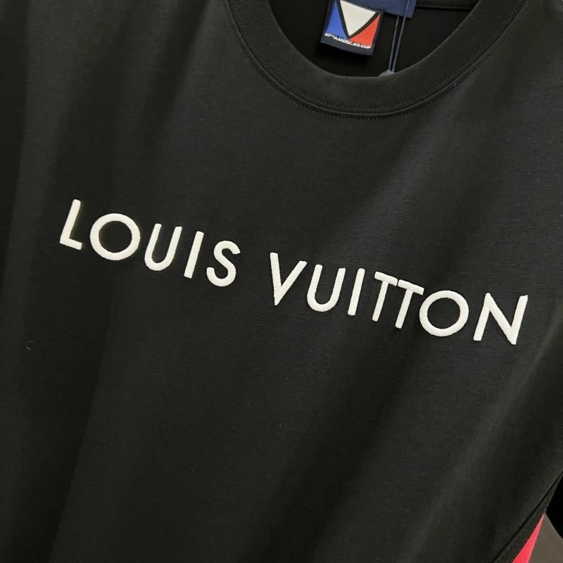 Comfortable Louis Vuitton T-Shirts 134319