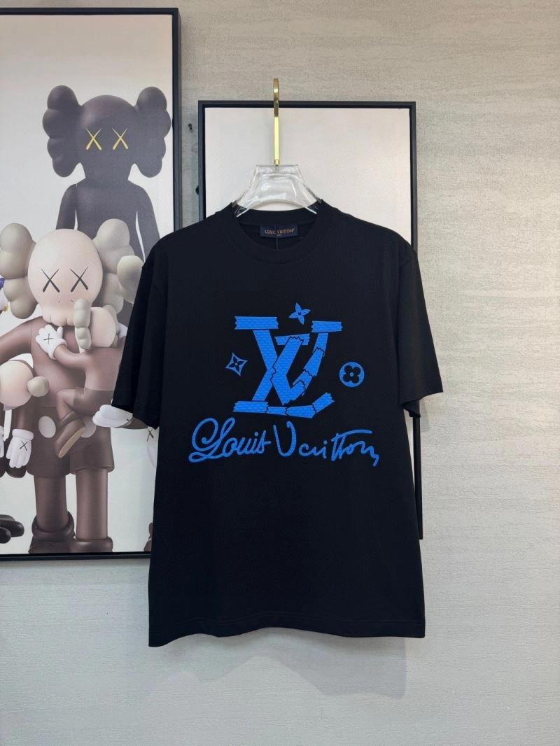Louis Vuitton T-Shirts Sophisticated 134304