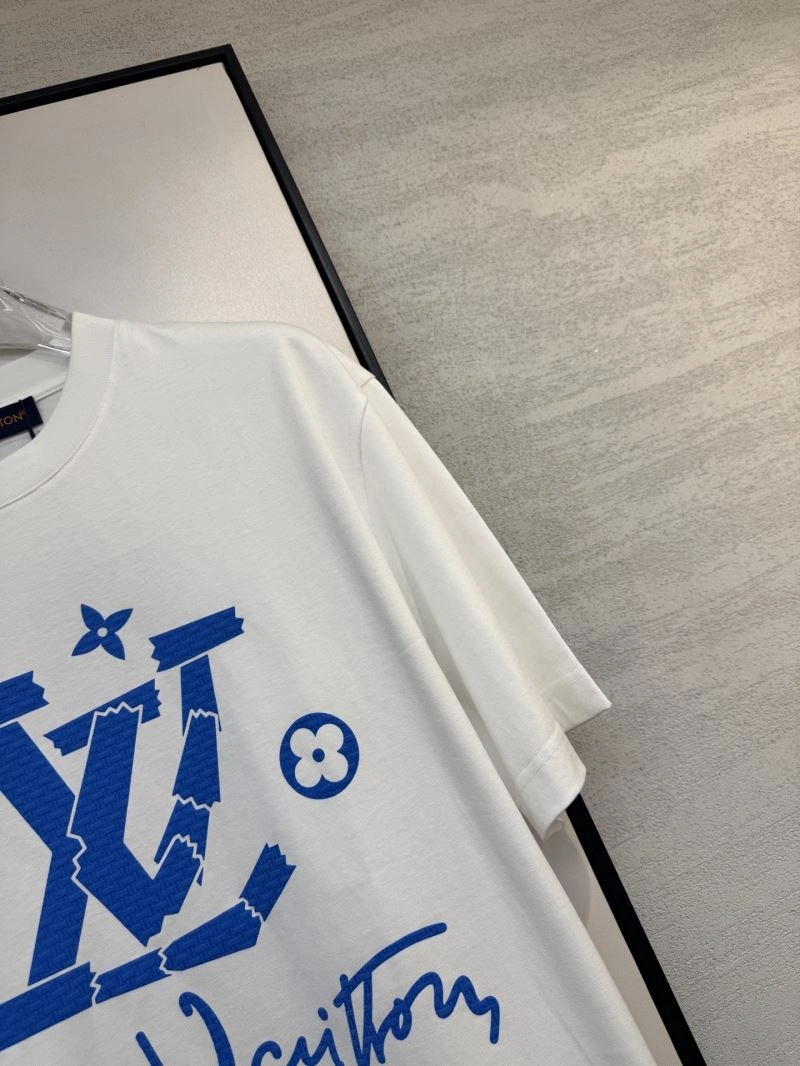 Louis Vuitton T-Shirts Sophisticated 134304