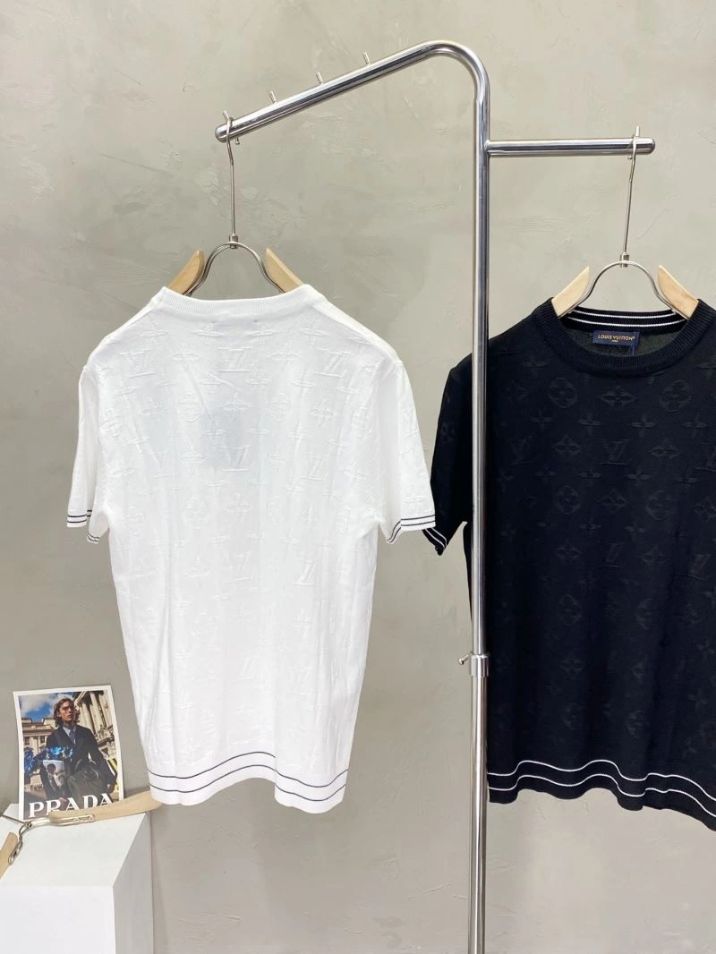 Sustainable Louis Vuitton T-Shirts 134323