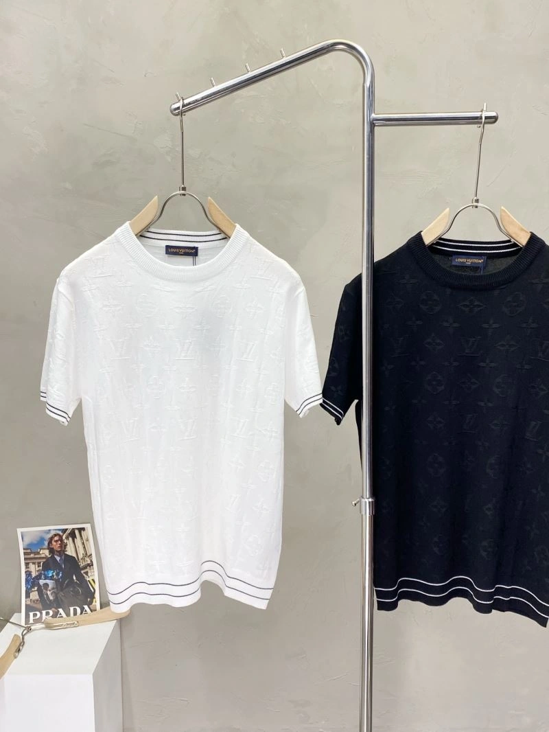 Sustainable Louis Vuitton T-Shirts 134323