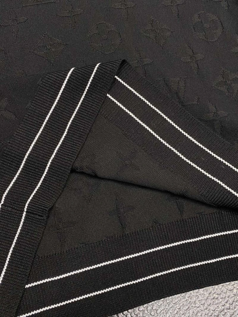 Sustainable Louis Vuitton T-Shirts 134323