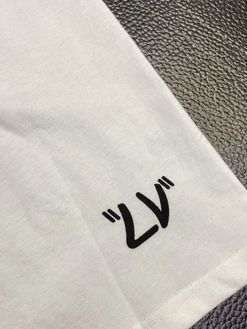 Louis Vuitton T-Shirts Lightweight 134322
