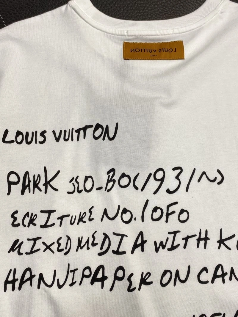 Louis Vuitton T-Shirts Lightweight 134322