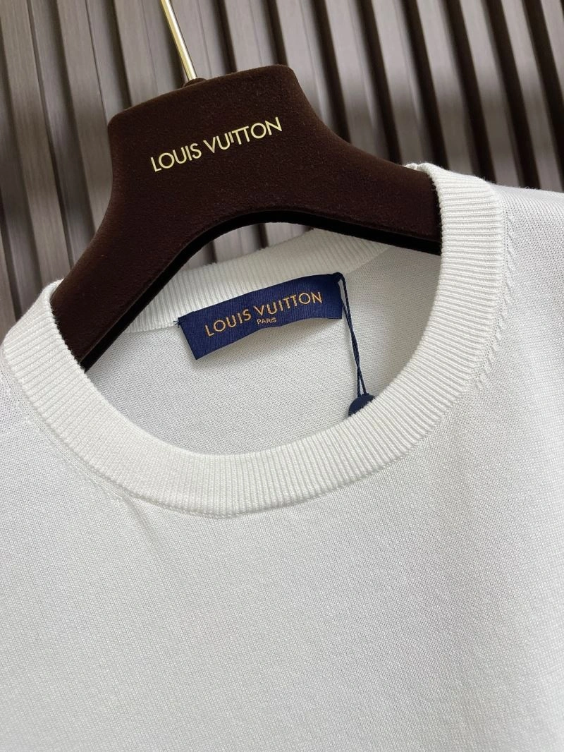 Refined Louis Vuitton T-Shirts 134301