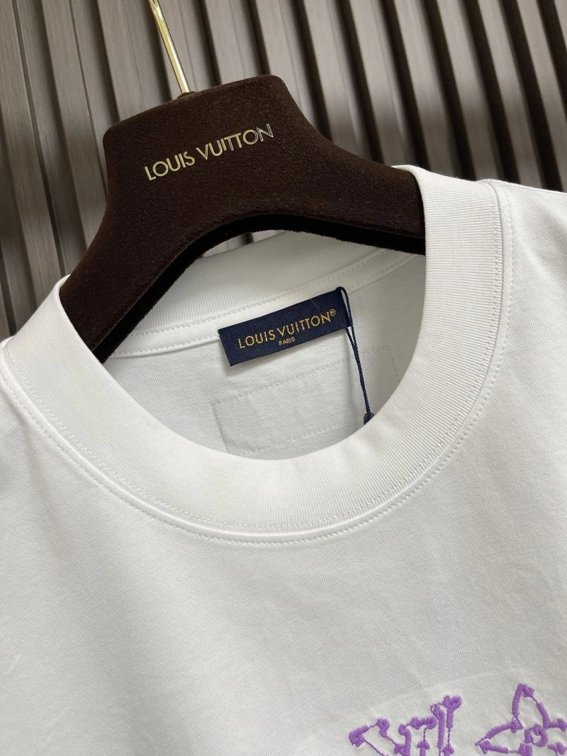 Louis Vuitton T-Shirts Breathable 134300