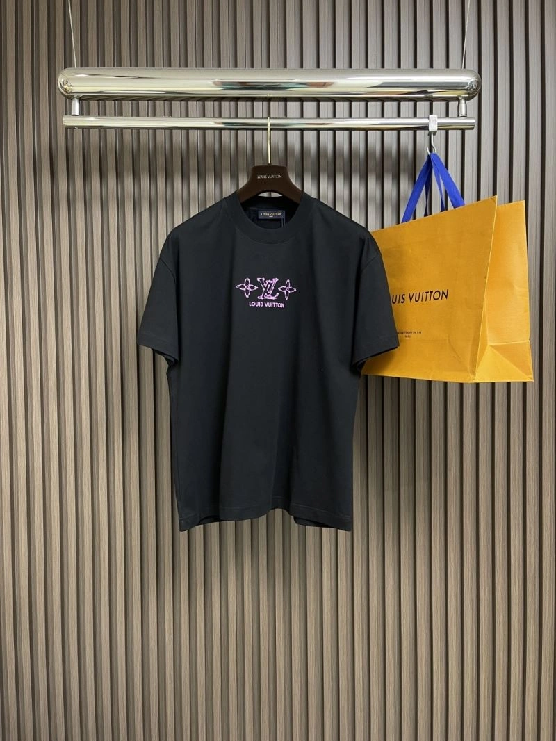 RelaxedFit Louis Vuitton T-Shirts 134298