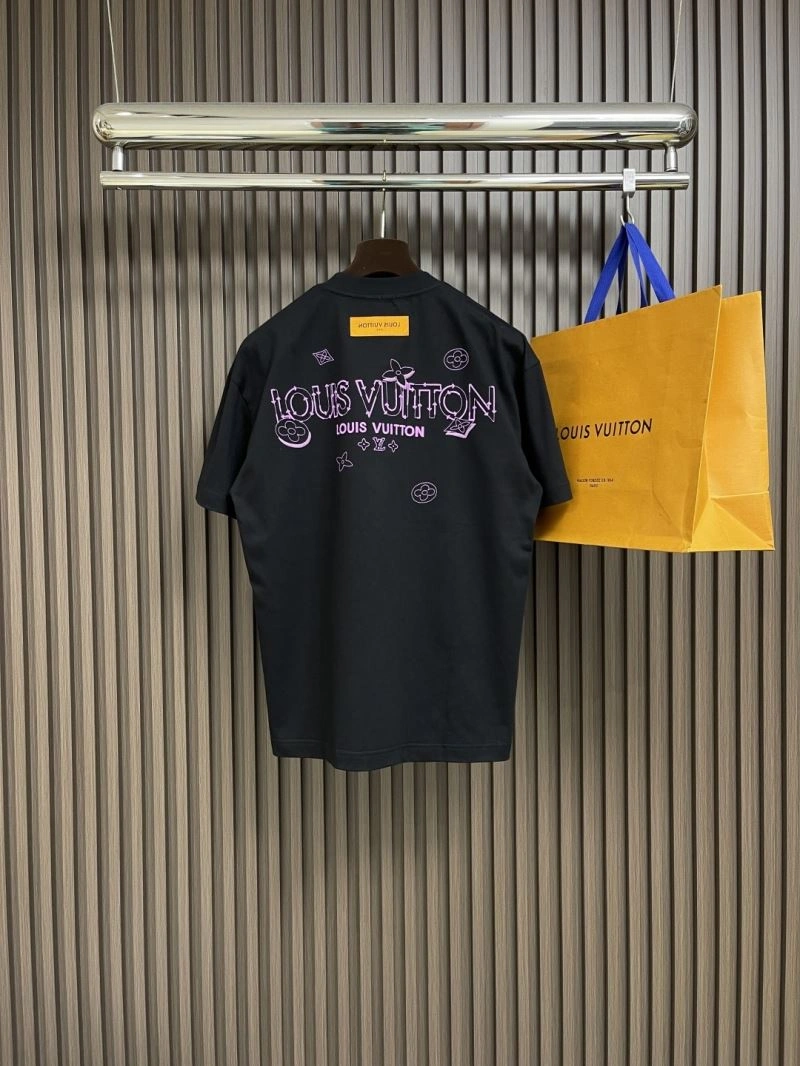 RelaxedFit Louis Vuitton T-Shirts 134298