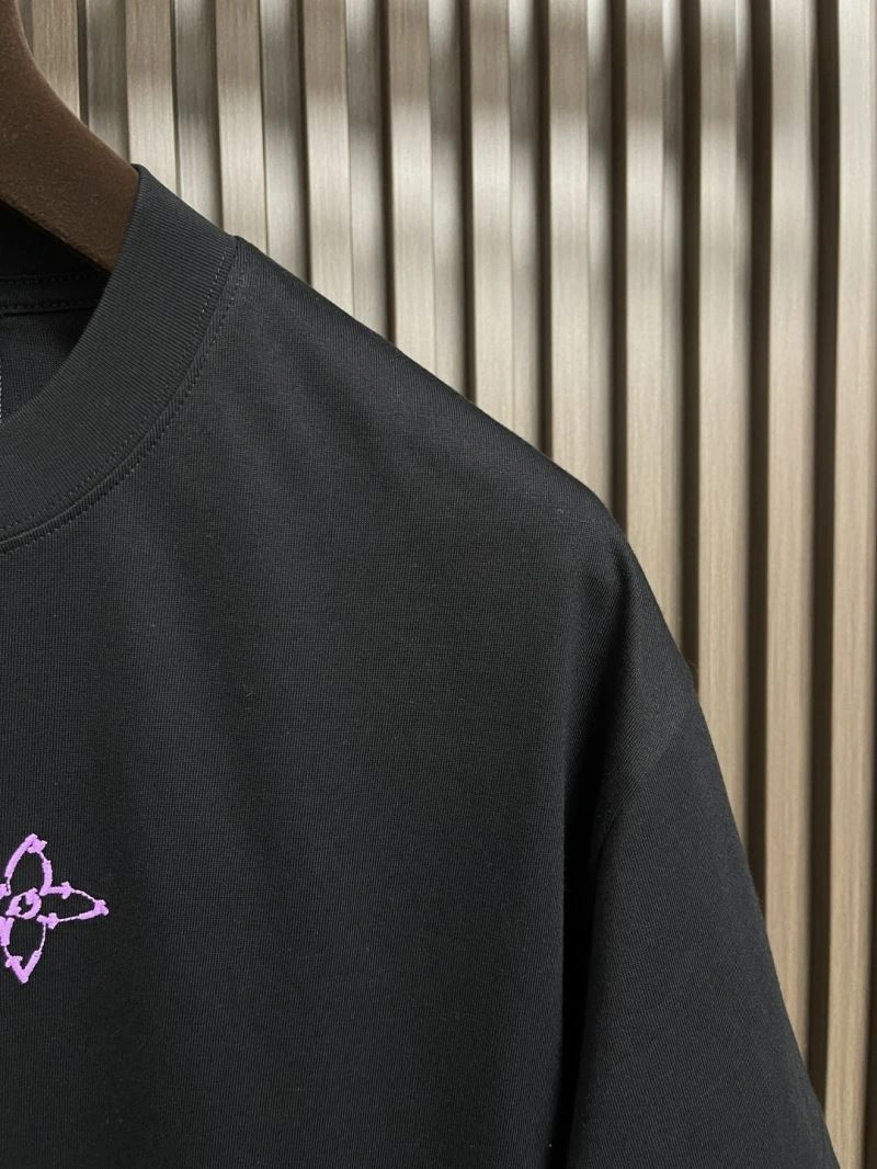 RelaxedFit Louis Vuitton T-Shirts 134298
