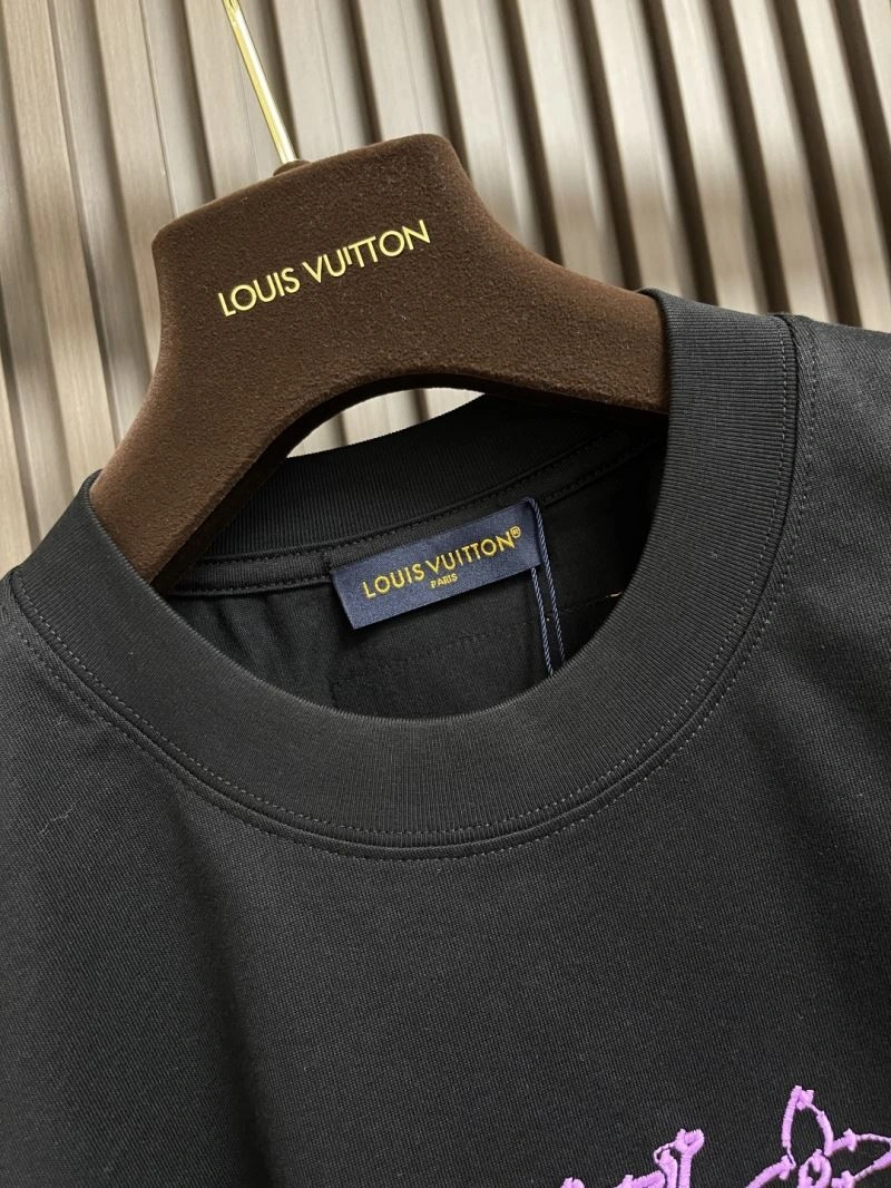 RelaxedFit Louis Vuitton T-Shirts 134298