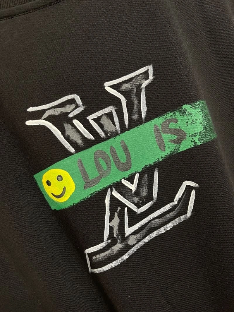 Trendy Louis Vuitton T-Shirts 134296