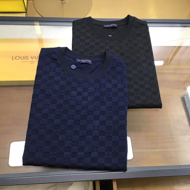 Sleek Louis Vuitton T-Shirts 134316