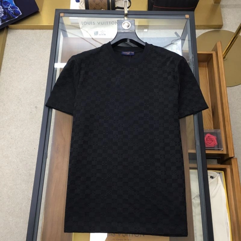 Sleek Louis Vuitton T-Shirts 134316