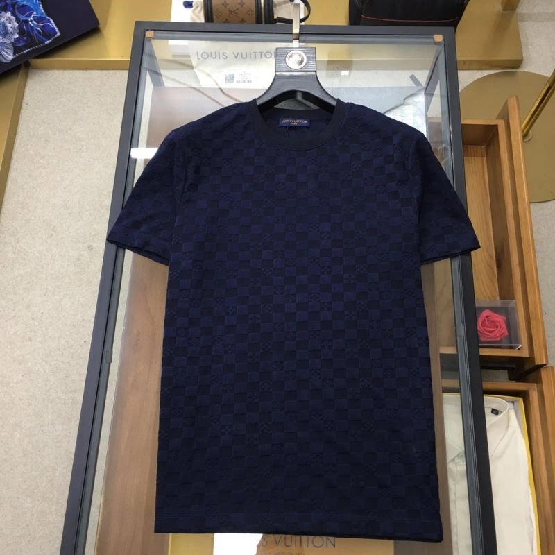 Sleek Louis Vuitton T-Shirts 134316
