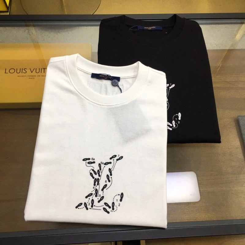Stretchable Louis Vuitton T-Shirts 134306