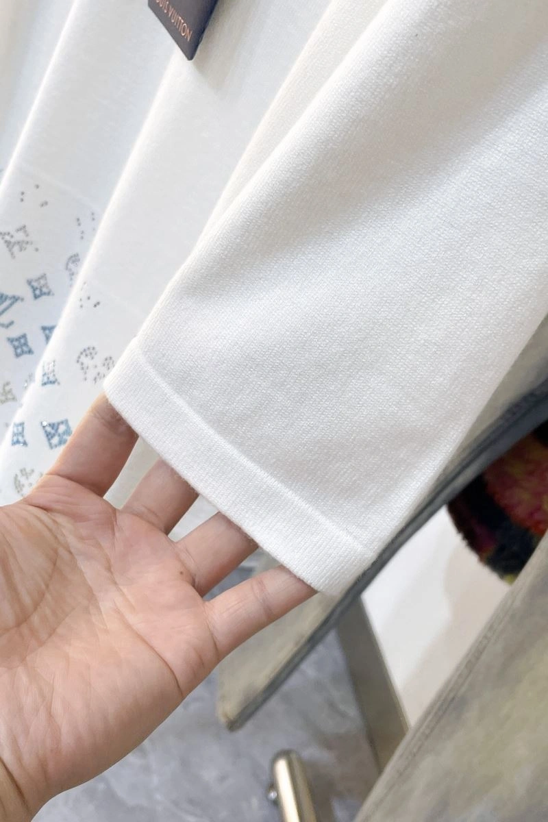 Refined Louis Vuitton T-Shirts 134318