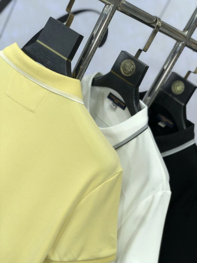 Louis Vuitton T-Shirts Snug 134307