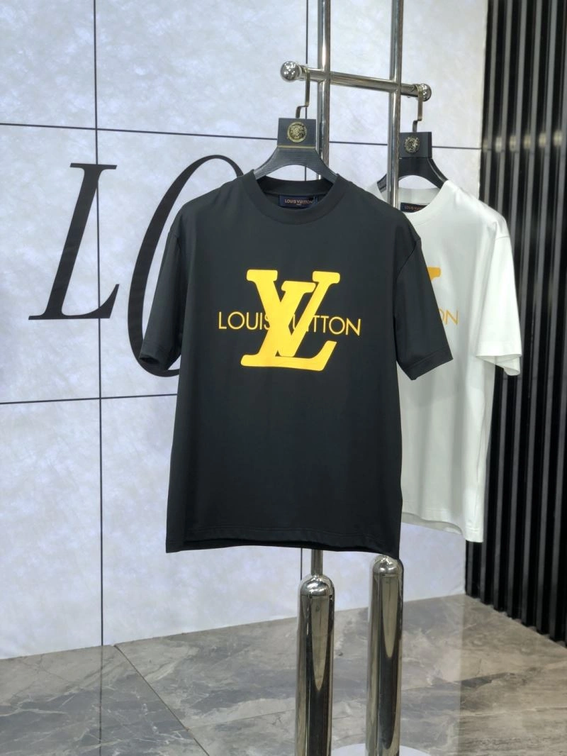 Trendsetting Louis Vuitton T-Shirts 134295
