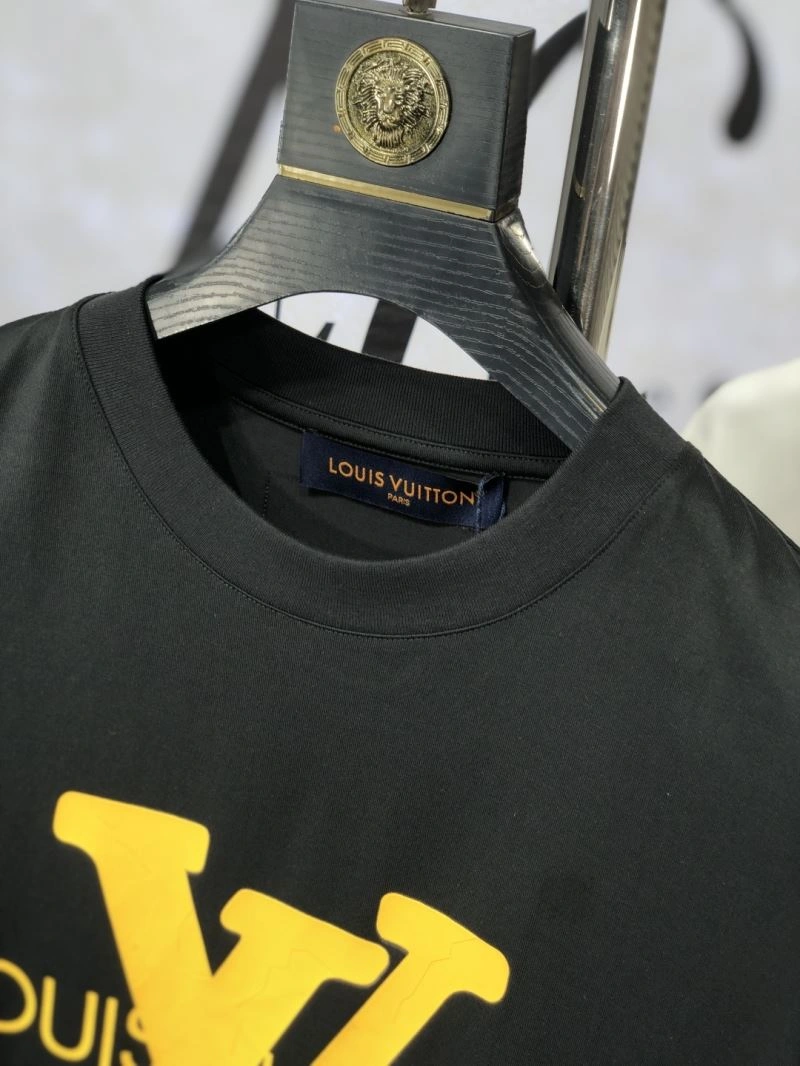 Trendsetting Louis Vuitton T-Shirts 134295
