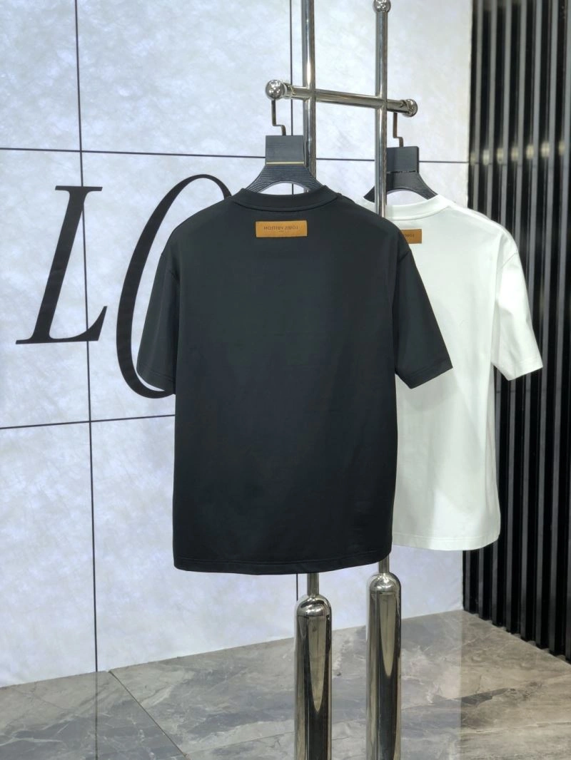 Trendsetting Louis Vuitton T-Shirts 134295