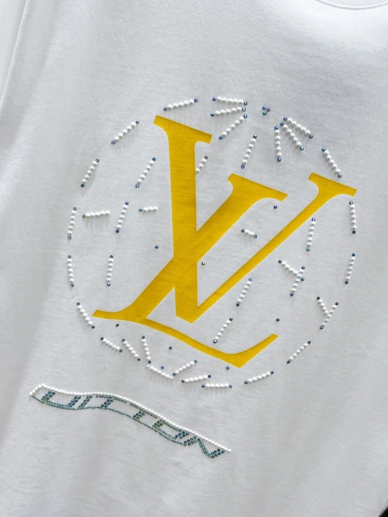 Louis Vuitton T-Shirts WrinkleFree 134303