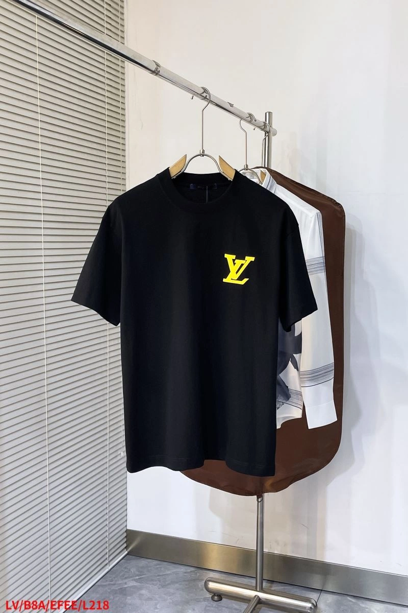 Louis Vuitton T-Shirts Elegant 134292