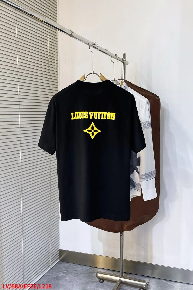 Louis Vuitton T-Shirts Elegant 134292